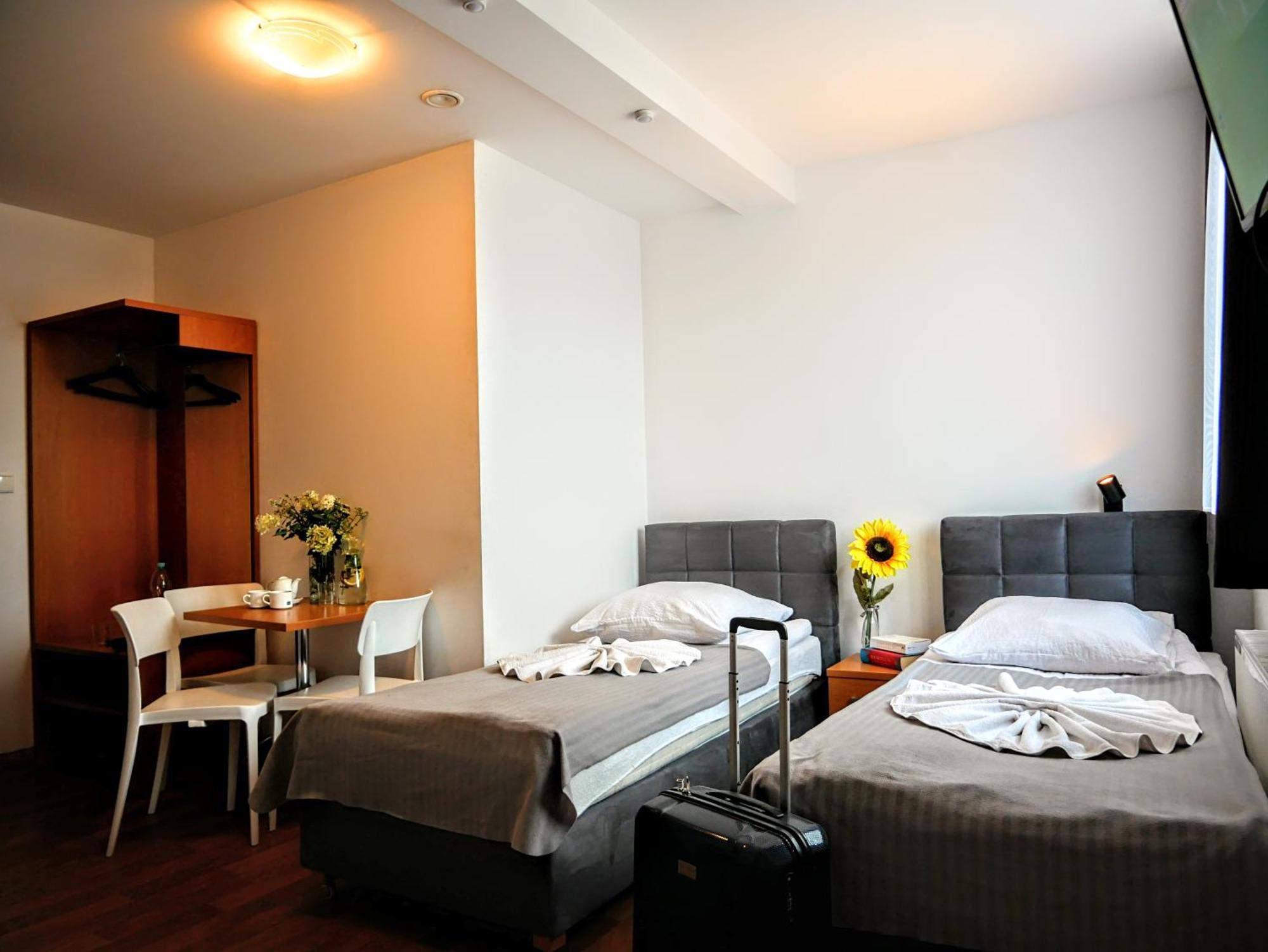Hostel Evotel 지엘론카 외부 사진